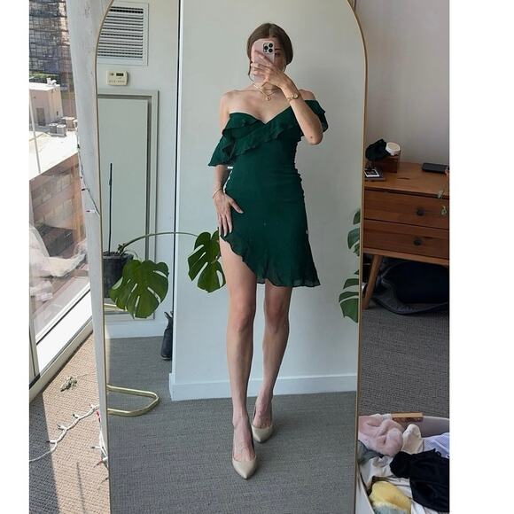 Reformation adora ruffle dress in - Picture 4 of 6